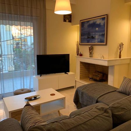 New Luxury Apartment In Central Suburb Of Atene Esterno foto